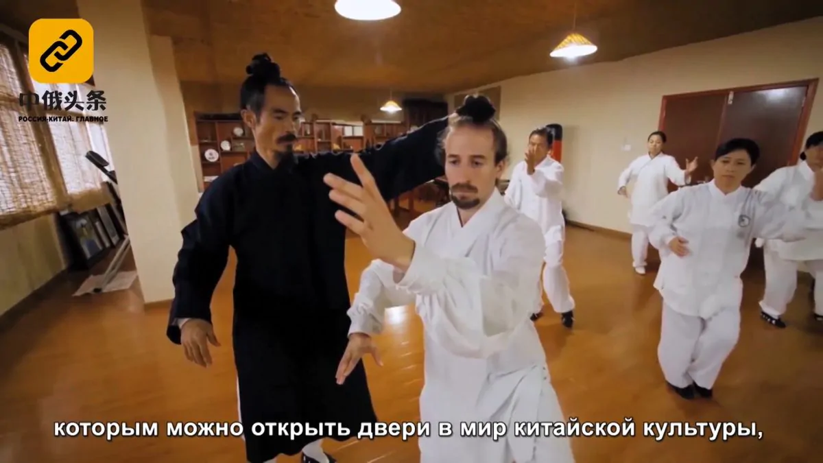 杰夫中俄头条 1567319805 CmsTop Video Player.mp4 20190901 143601.496